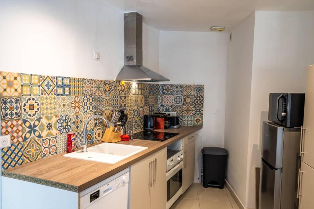 La Veilleuse - Appartement Au Coeur Du Centre Ville Limoges Buitenkant foto