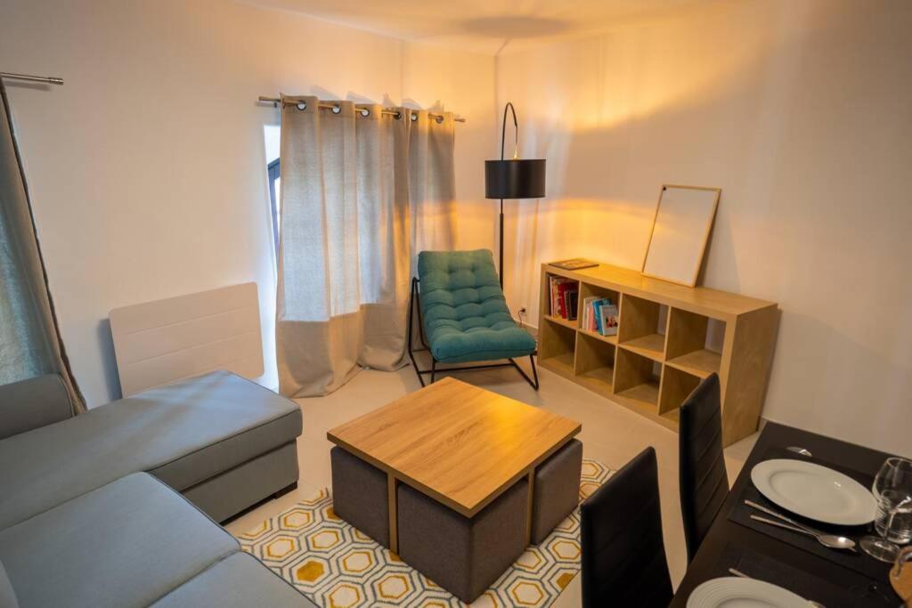 La Veilleuse - Appartement Au Coeur Du Centre Ville Limoges Buitenkant foto