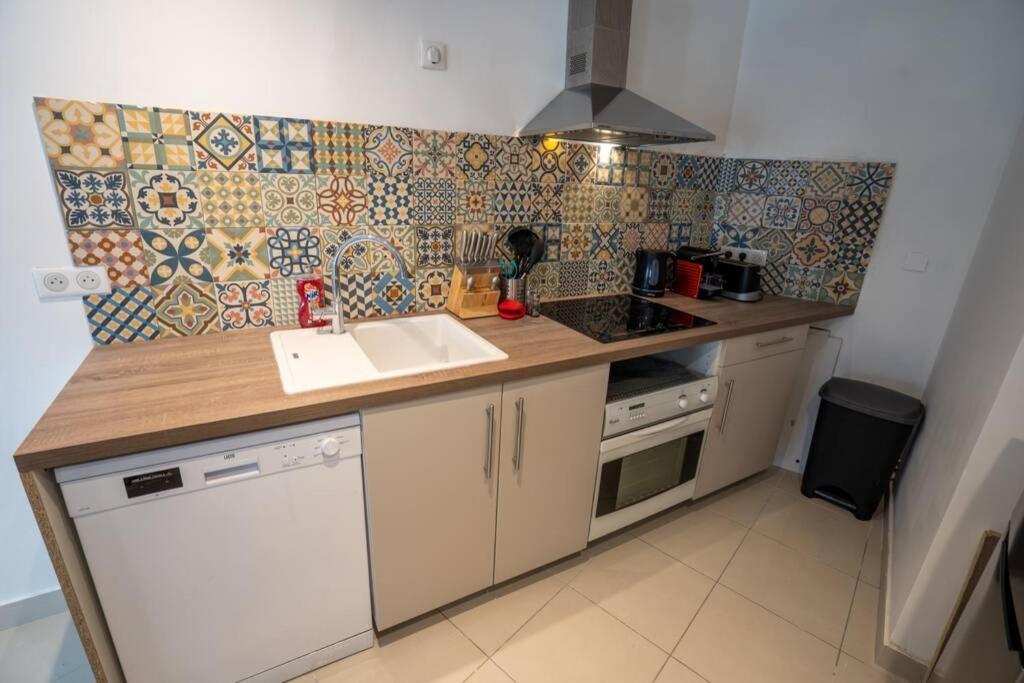 La Veilleuse - Appartement Au Coeur Du Centre Ville Limoges Buitenkant foto